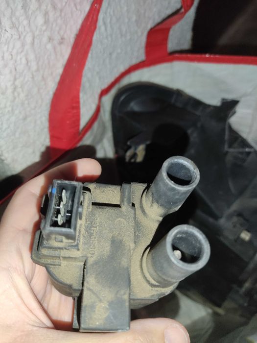 Части Рено Меган 1 hetchback 1.6 - фарове, стопове, компютър