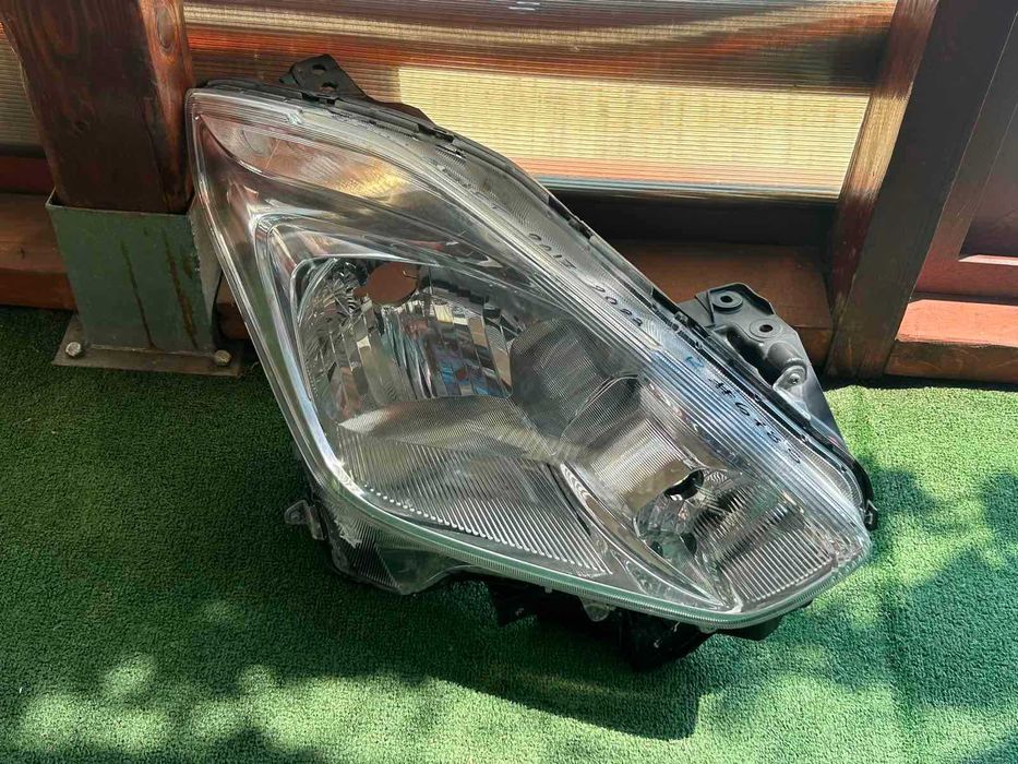 фар десен Suzuki Swift 2017-2023г. #678S.