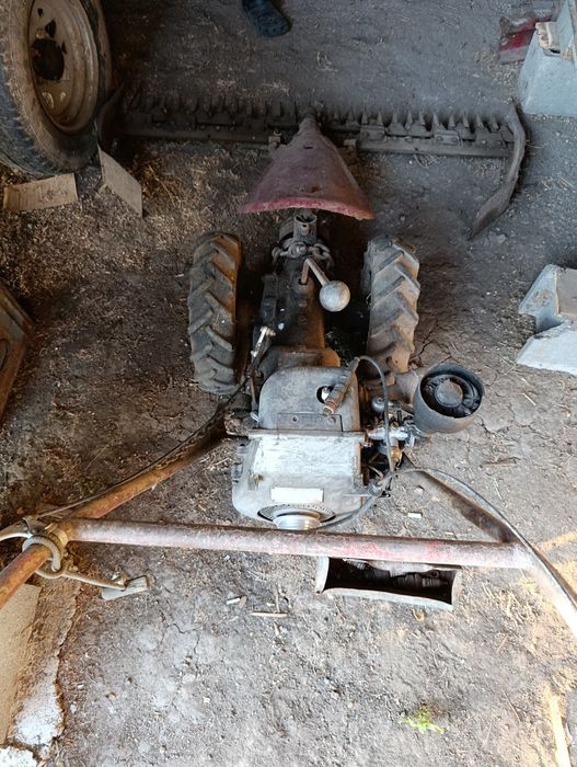 Vând Aripi tractor complete cu stopuri