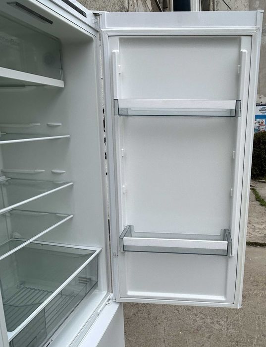 Хладилник с фризер Siemens iQ300 NoFrost (hyperFresh) 201 см