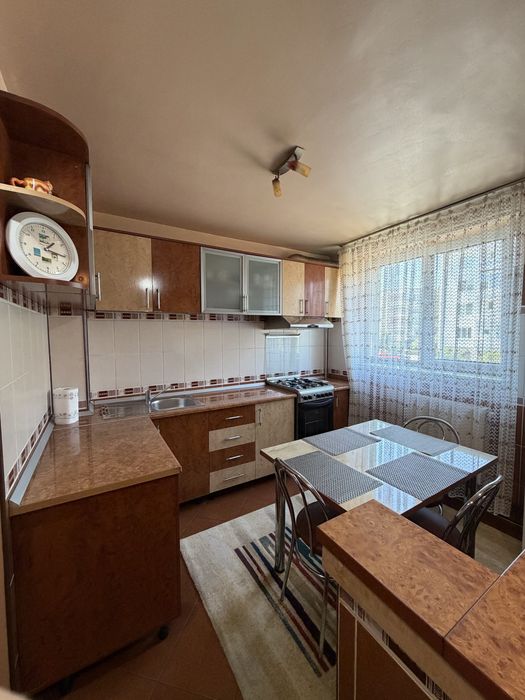 Apartament cu 3 camere, aproape de centru – loc de parcare inclus