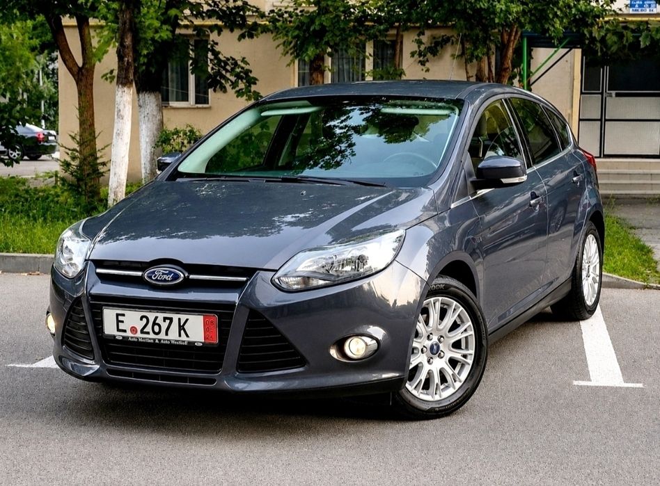 Ford Focus Titanium 1.6 benzină clasic MPI, 2012