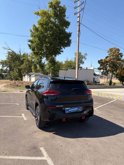 Tracker LS сотилади