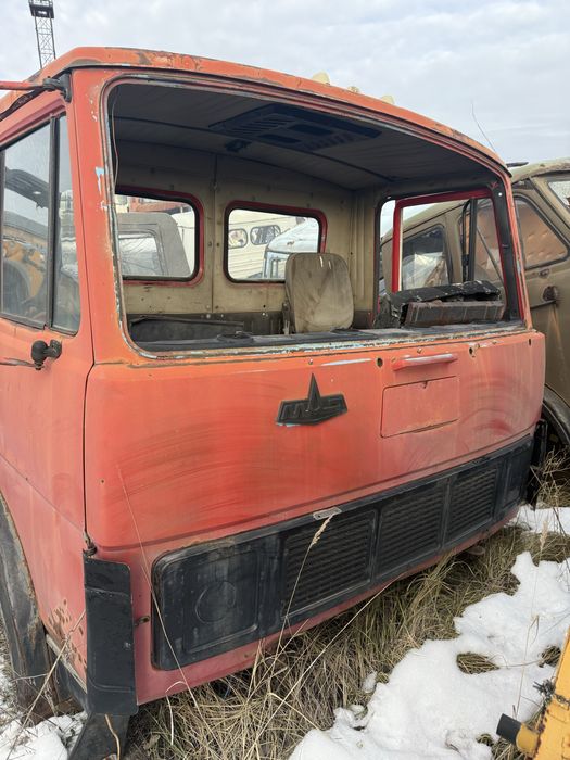 Продам МаЗовские кабины