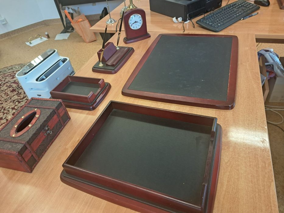 Accesorii de birou, 300 lei