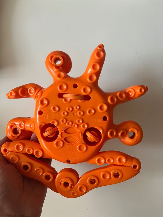 Детска играчка октоподче