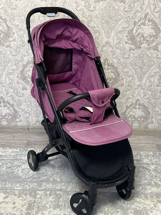 Продам прогулочную коляску