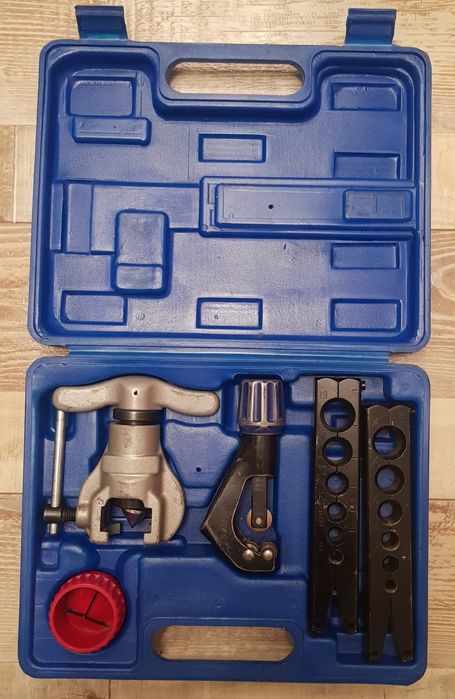 Продаётся набор для развальцовки