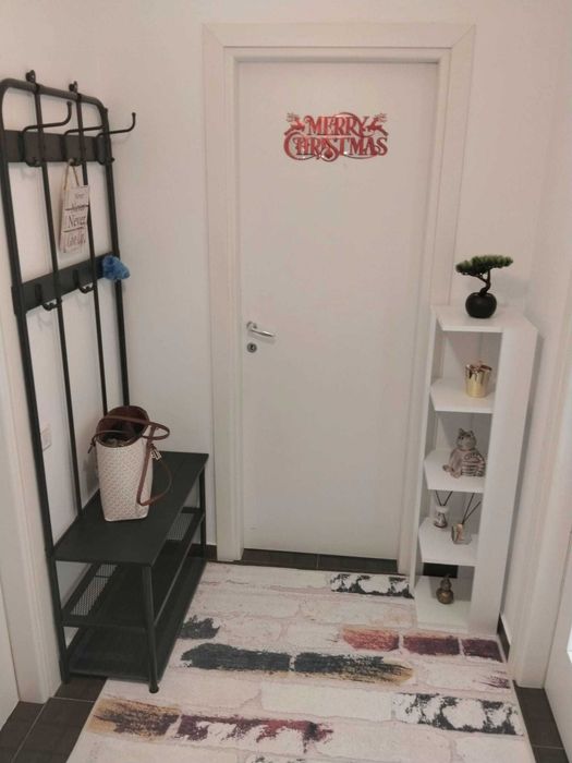 Particular închiriez apartament 2 camere, 64 mp
