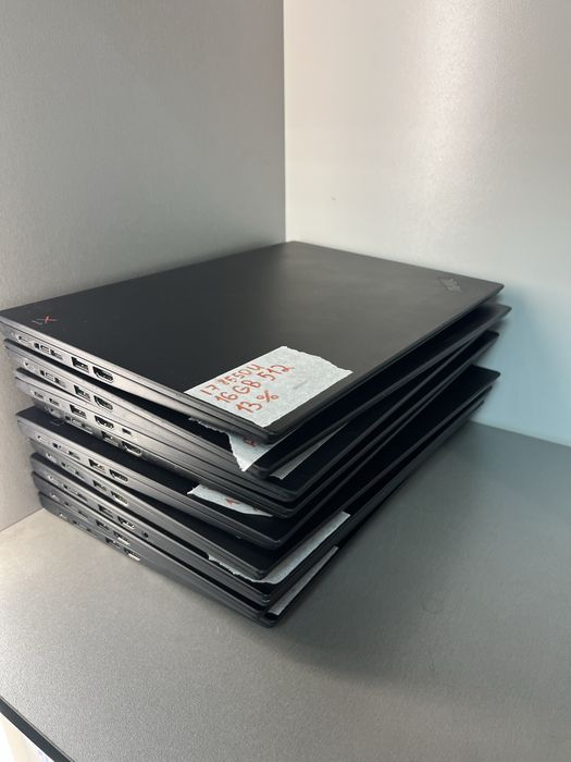 ThinkPad X1 Carbon i7-8/16/512