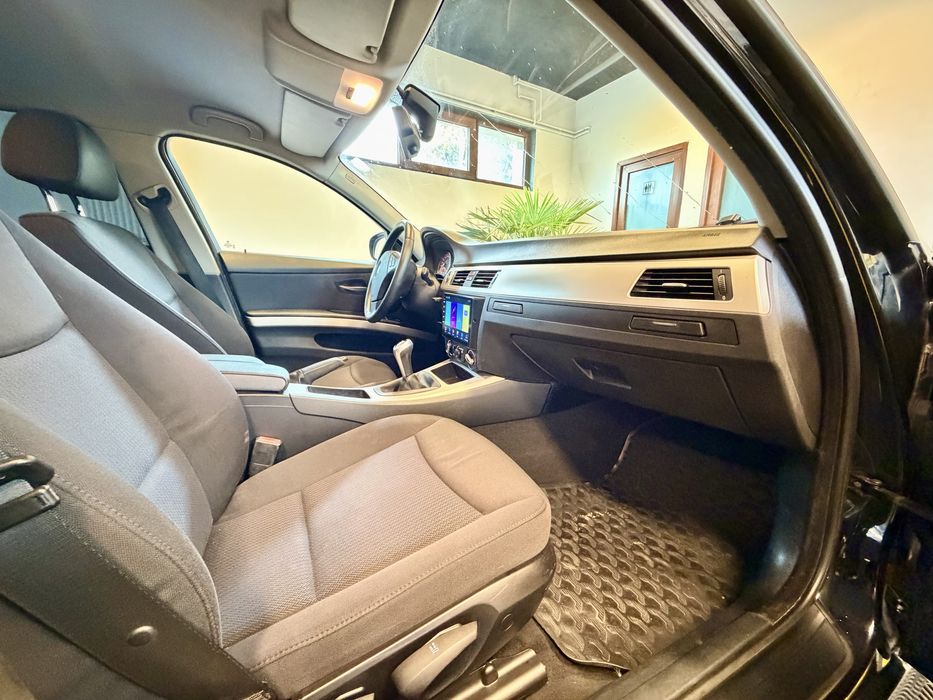 BMW Seria 3 2009 — imagine 5
