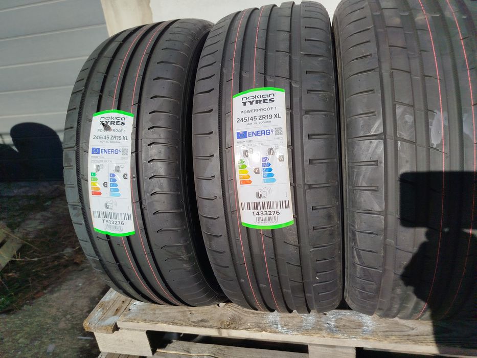 245/45/19 Нокиан ДОТ 2023 г - Чисто Нови