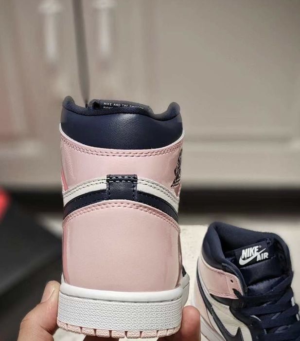 Air Jordan 1 High Atmosphere Pink