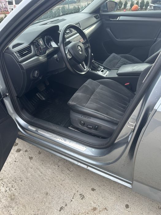 Skoda Superb 2.0 tdi dsg alcantara