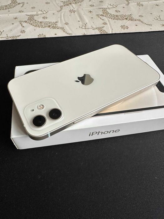 Продавам iPhone 12 - 128gb КАТО НОВ!