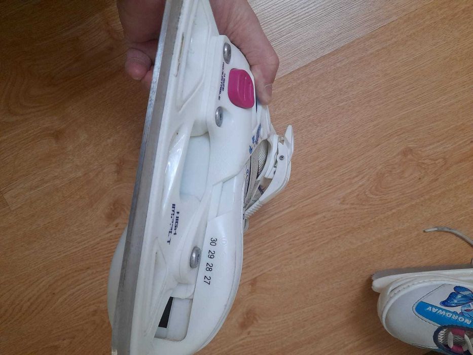 Коньки детские (для девочек)