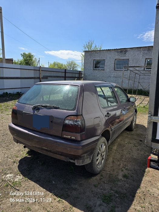 Продам гольф 3  1.6