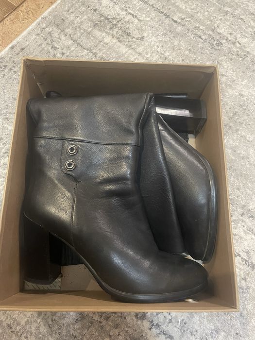 Продам женскую обувь