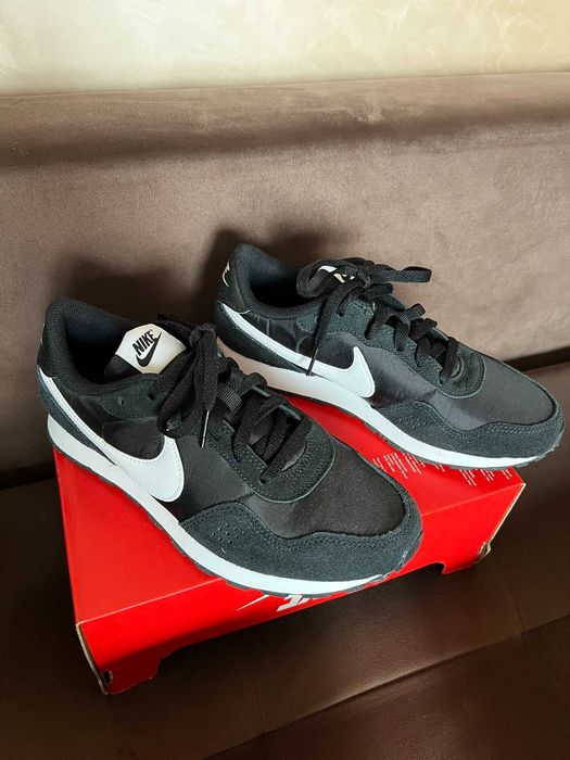 Дамски Маратонки Nike