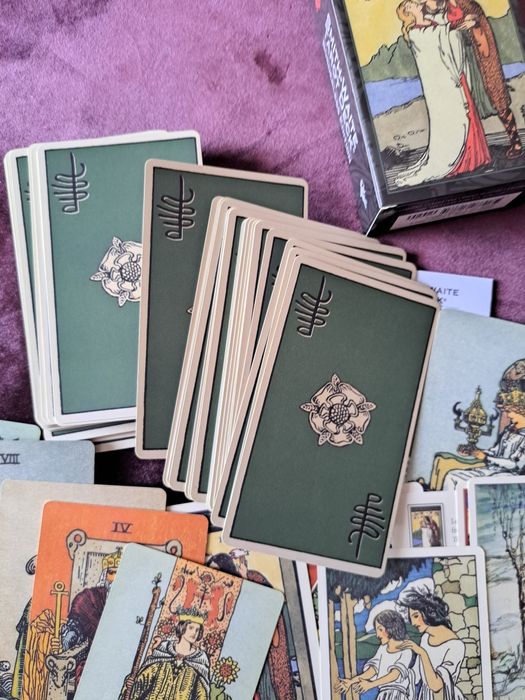 Продаётся новая колода классика.