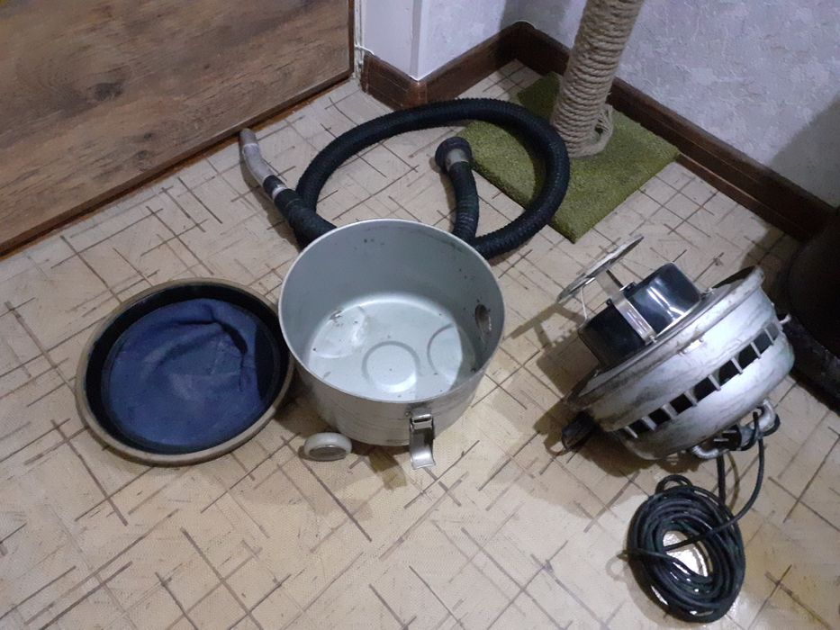 Пылесос Урал Советский