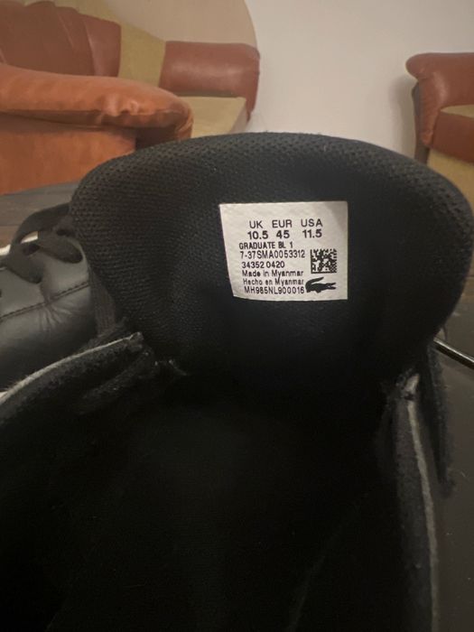 Lacoste 45 ,purtați de 3-4 ori dar sunt ca și noi