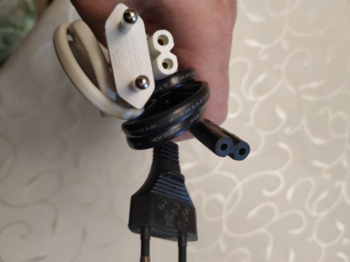 cabluri de alimentare si UTP