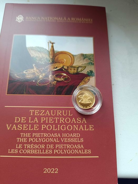 Istoria aurului - Tezaurul de la Pietroasa – Vasele Poligonale
