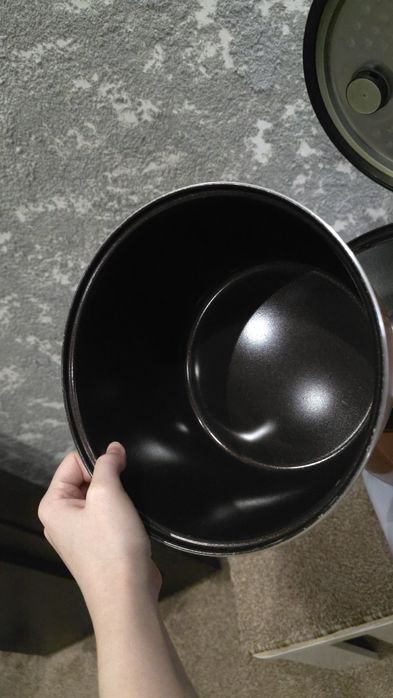 Мультиварка Lumme в отличном состоянии