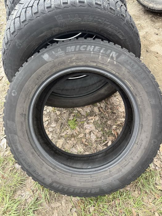 Продам шины Мишлен в хорошем состоянии