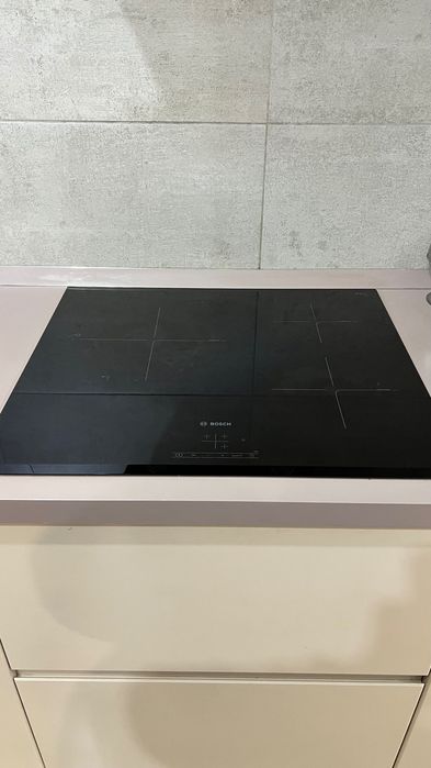 Индукционная варочная панель Bosch