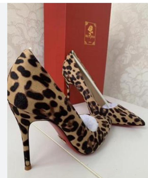 Трендовые леопардовые туфли