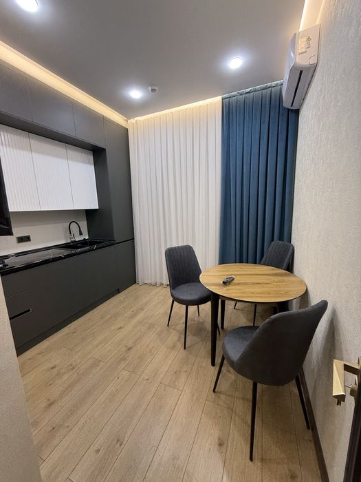 Arenda BI Group Botanika Saroyi