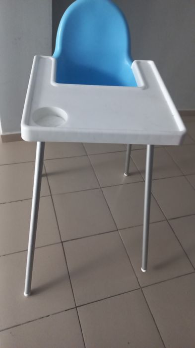 Ходунок и кармячи стол