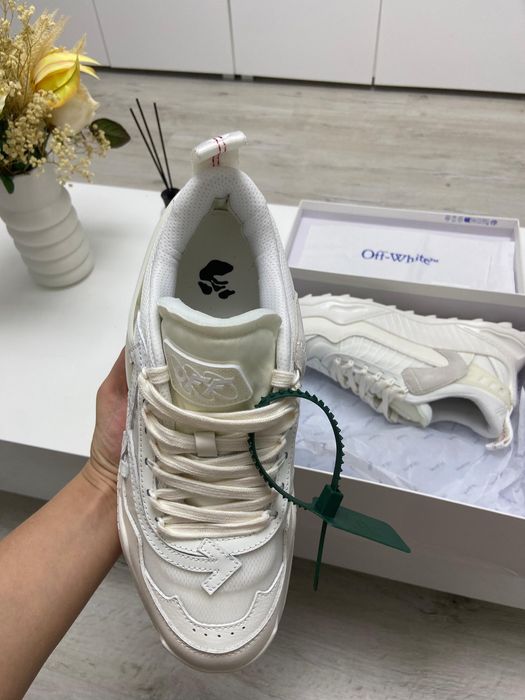 OFF-WHITE  Odsy1000 white