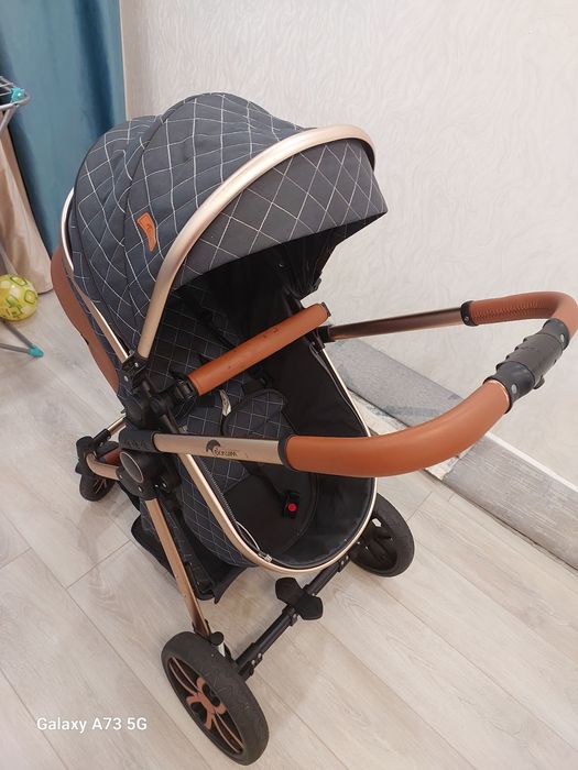 Детская коляска.