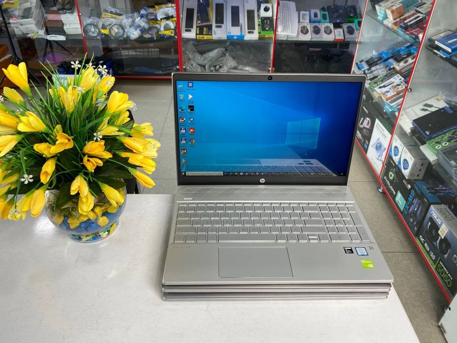 Hp pavilyon core i5 metall korpus kv yonadi qoʻshimcha vd kartasi bor