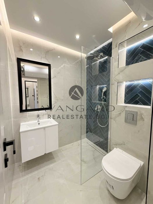 Продава се Двустаен апартамент в Пловдив, Остромила - 61 кв.м за 1170 €/кв.м - Снимка #8