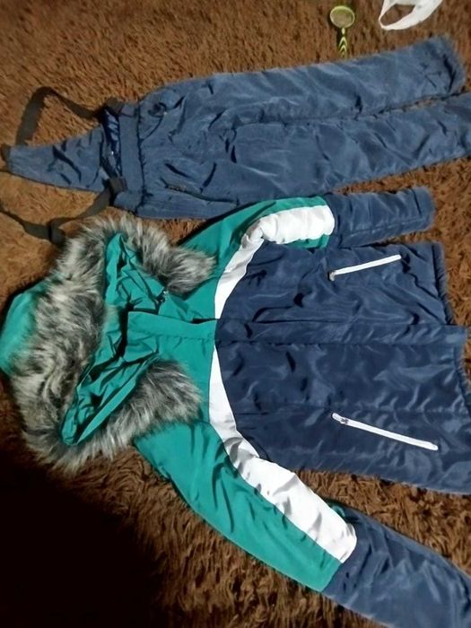 Продам лыжный костюм весна-осень дёшево