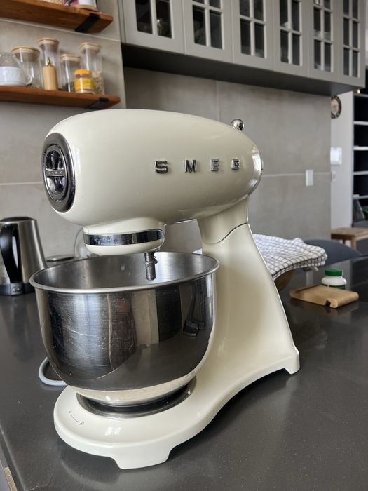 Миксер Smeg в отличном состоянии