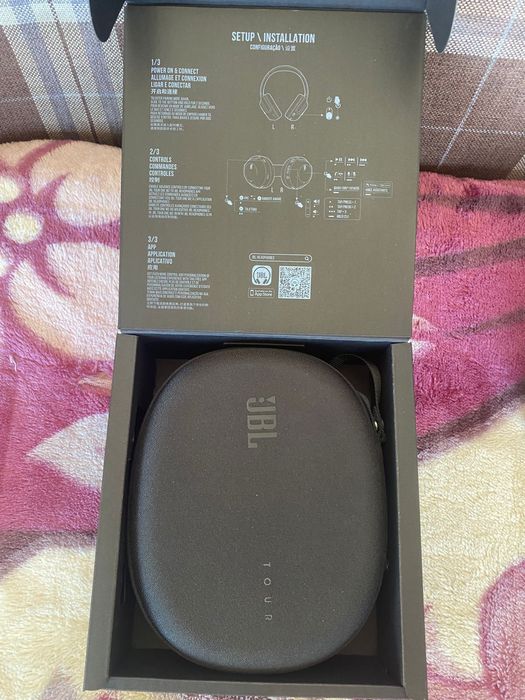 Продается Jbl наушники новые