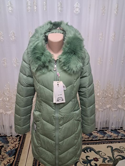 Курткалар сотилади янги кийилмаган