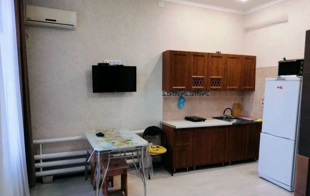 Сдается 1я комнатная квартира. СШ - 33.