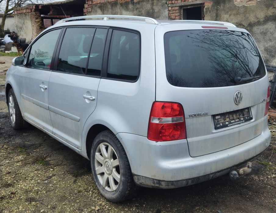 Фолксваген Туран 2.0 136кс на части VW Touran 2.0tdi 136 na chasti