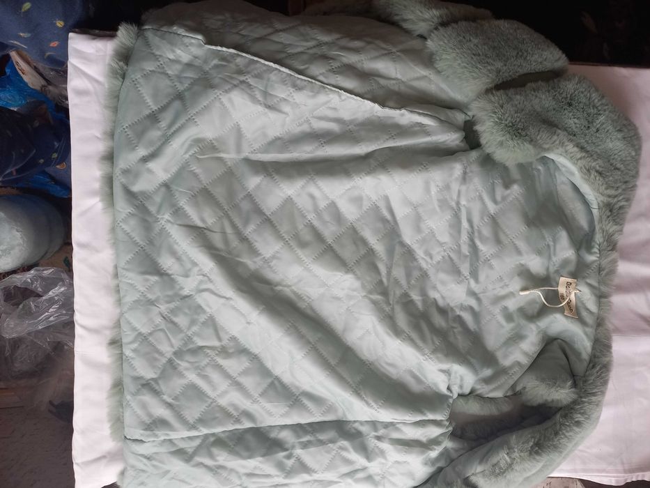 Жилет из меха...