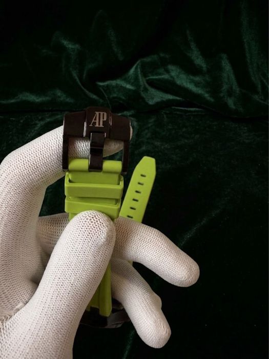 Часовник Audemars Piguet Royal Oak Green