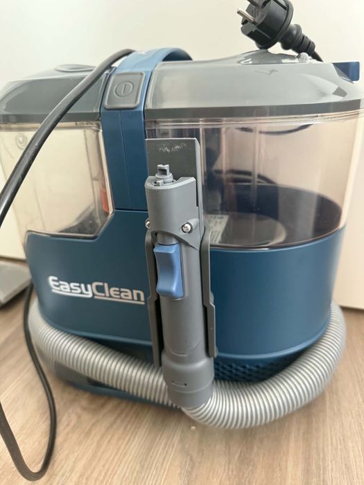 Aspirator Vacmaster umed si uscat