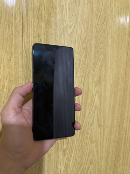 Samsung A73 5G .