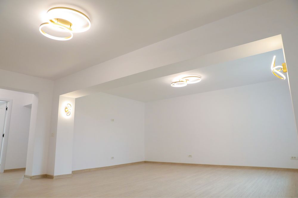 Apartament 4 camere de vanzare