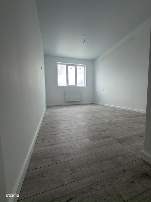 Apartament 3 camere cu parcare inclusa 100.000 euro